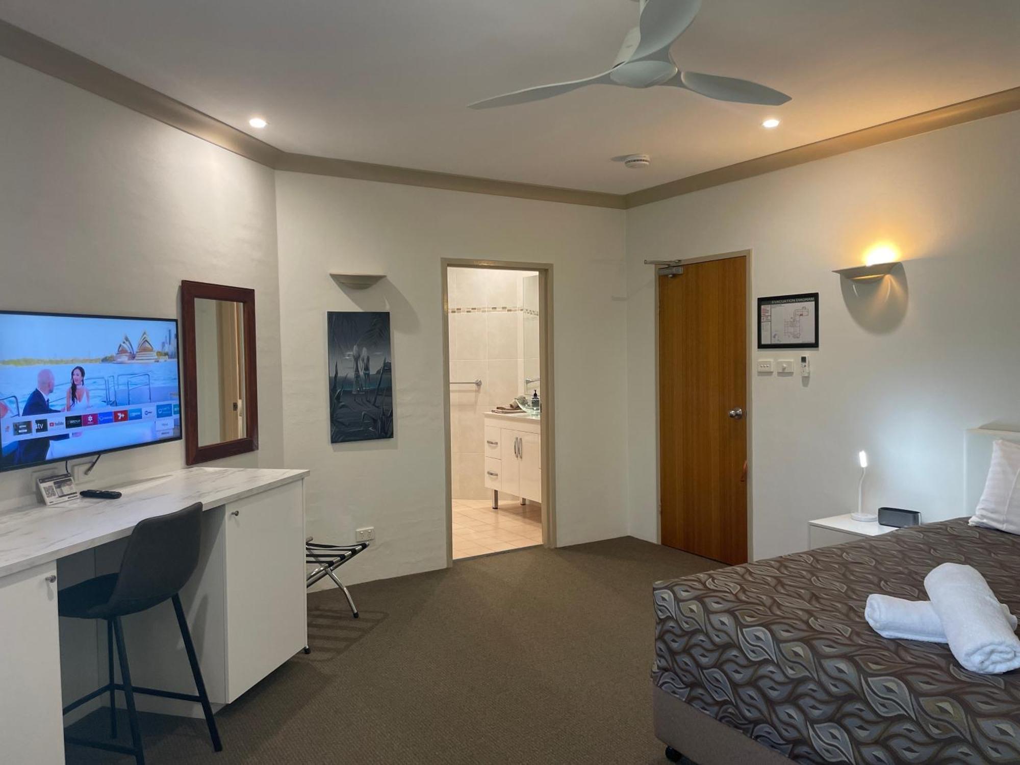 Oasis Inn Ulladulla - Welcoming Guests 18 Years And Older Екстериор снимка