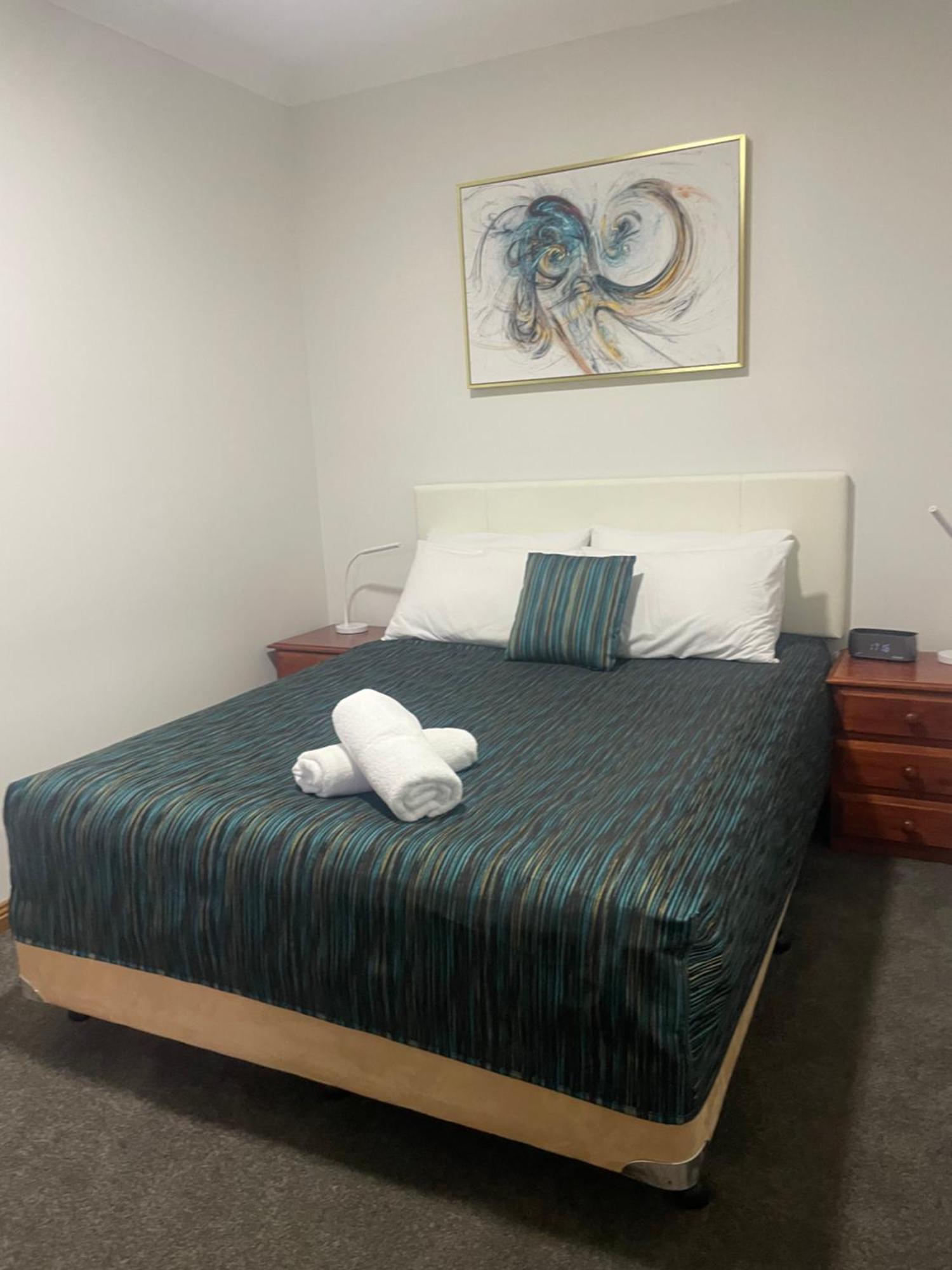 Oasis Inn Ulladulla - Welcoming Guests 18 Years And Older Екстериор снимка